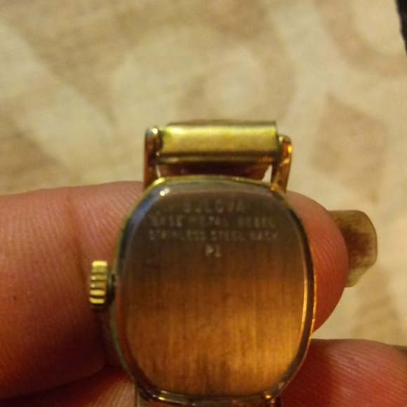 Vintage Bulova P1 ladies wrist watch